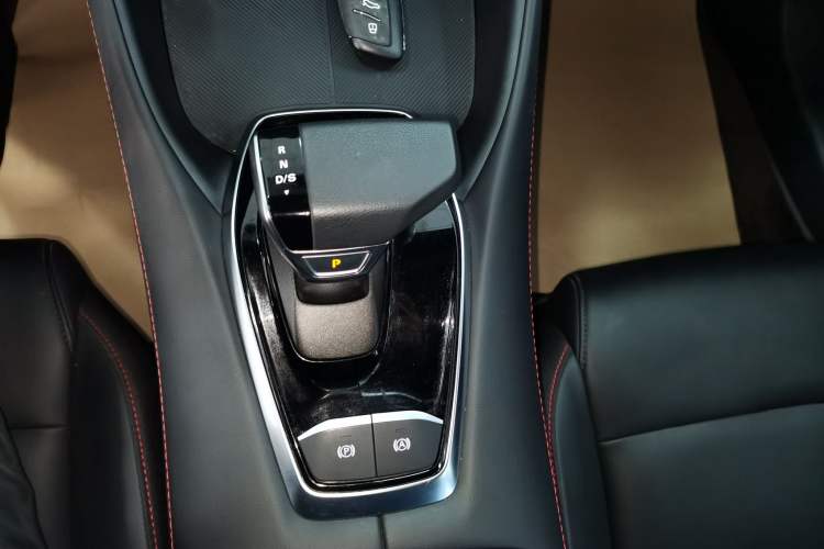 Used MG 5 2025 300TGI Global Flagship Edition Gear Lever