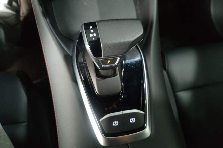 Used MG 5 2025 300TGI Global Flagship Edition Gear Lever