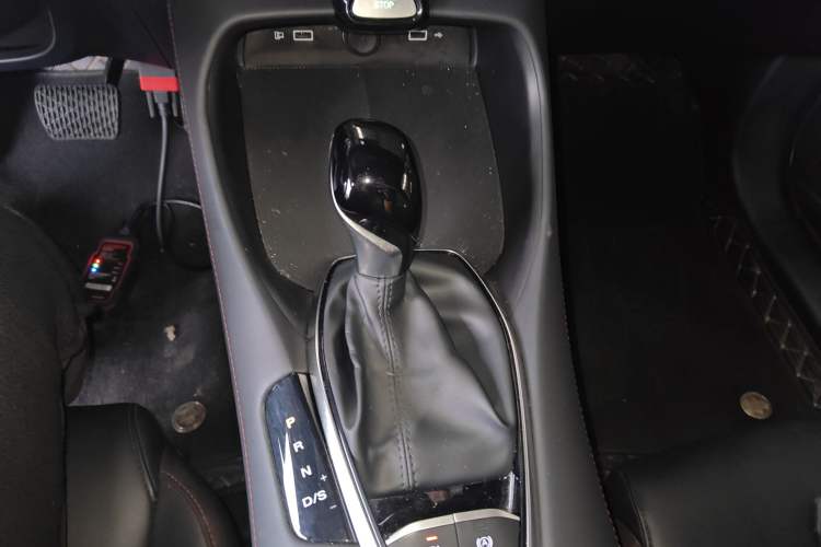 Used MG 5 2025 180 DVVT Global First Edition Gear Lever