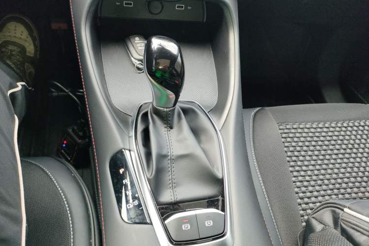 Used MG 5 2025 180 DVVT Global Luxury Edition Gear Lever