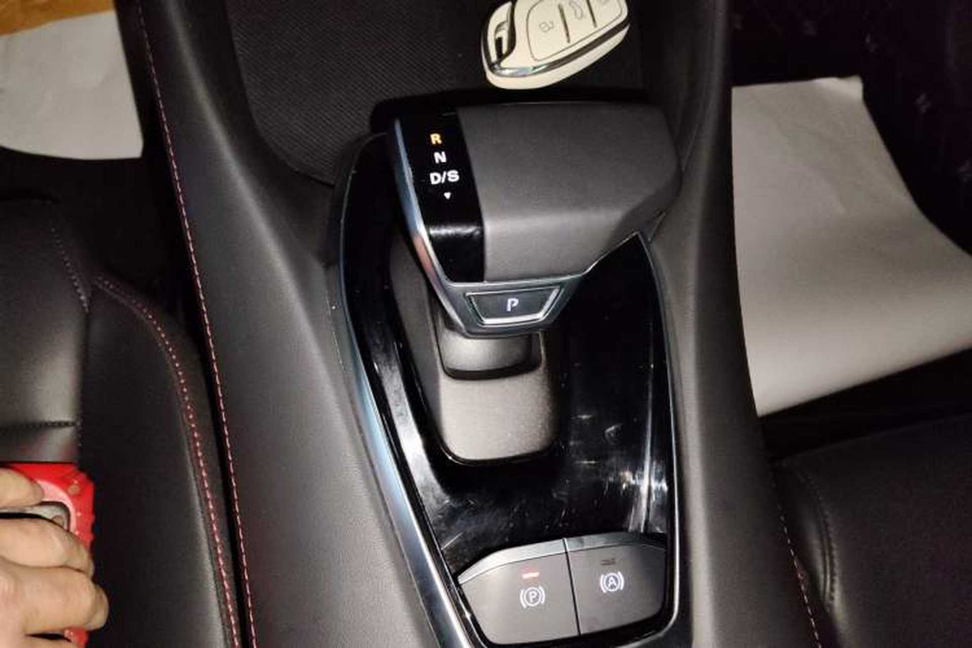 Used MG 5 2025 300TGI Global Flagship Edition Gear Lever
