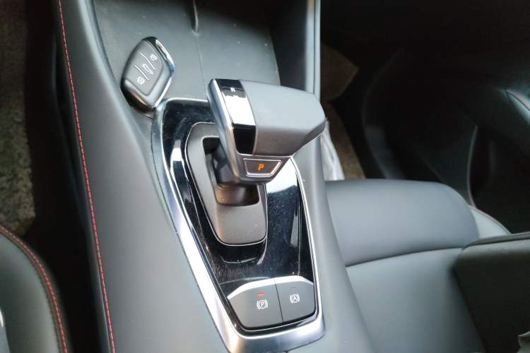 Used MG 5 2025 300TGI Global Flagship Edition Gear Lever