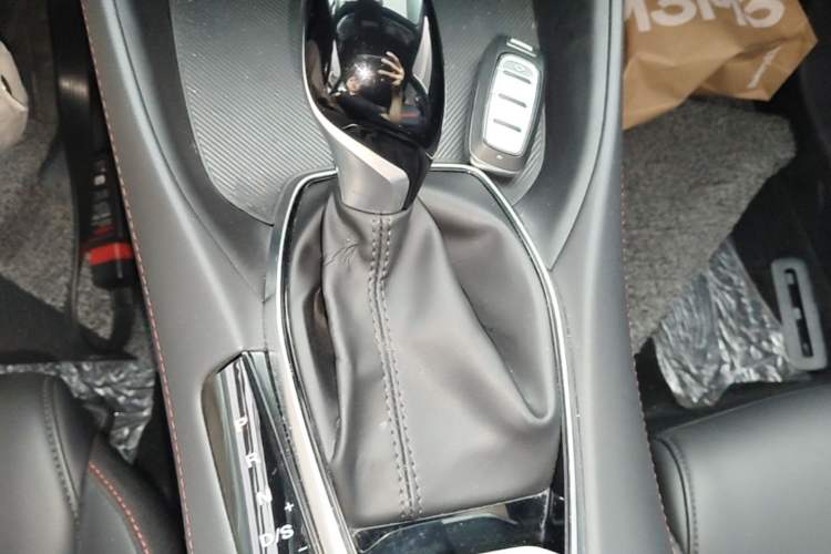 Used MG 5 2025 180 DVVT Global First Edition Gear Lever