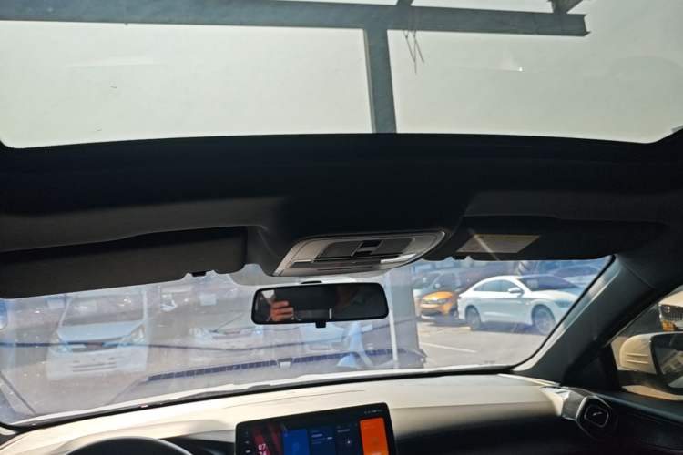 Used MG 5 2025 180 DVVT Global Luxury Edition Headliner