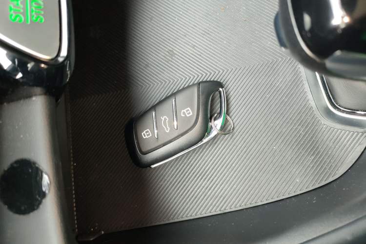 Used MG 5 2025 180 DVVT Global Luxury Edition Interior 1
