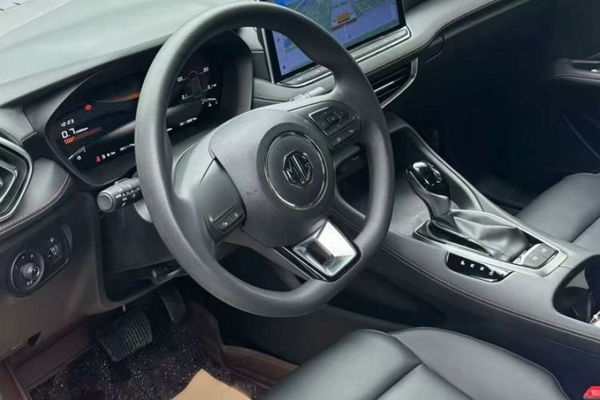 Used MG 5 2025 180 DVVT Global Luxury Edition Interior 2