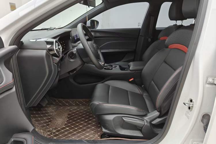 Used MG 5 2025 180 DVVT Global First Edition Interior 2