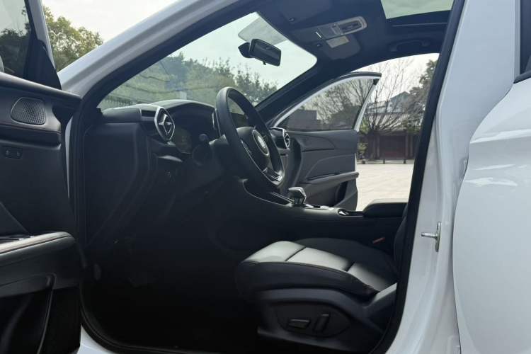 Used MG 5 2025 300TGI Global Flagship Edition Interior 2