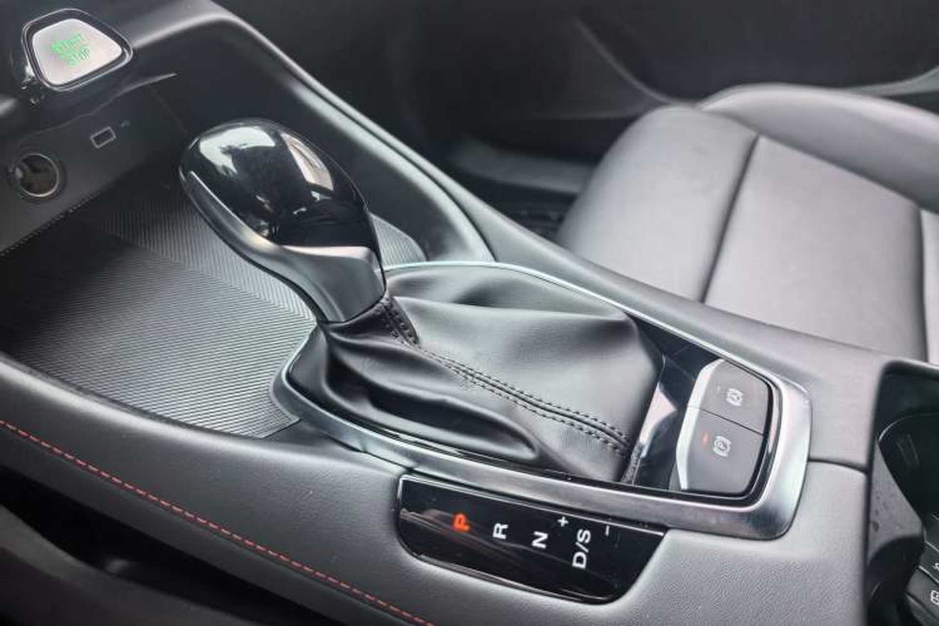 Used MG 5 2025 180 DVVT Global First Edition Interior 4