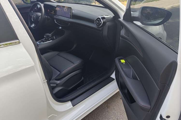 Used MG 5 2025 300TGI Global Flagship Edition Interior 4