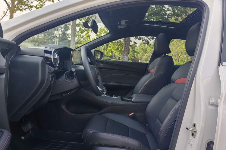Used MG 5 2025 300TGI Global Flagship Edition Interior 6