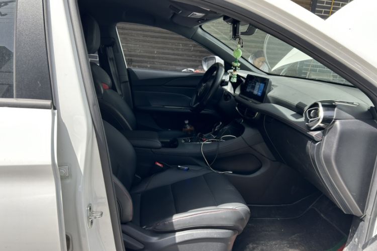 Used MG 5 2025 180 DVVT Global First Edition Interior 8