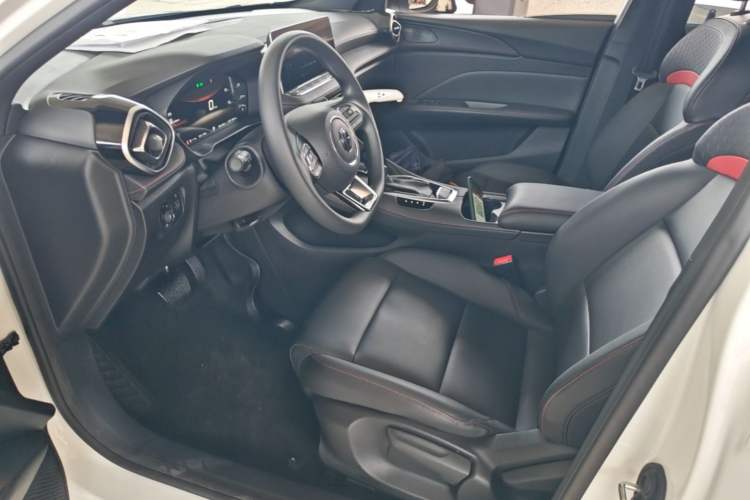 Used MG 5 2025 180 DVVT Global Luxury Edition Left Front Seat