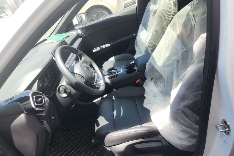 Used MG 5 2025 180 DVVT Global Luxury Edition Left Front Seat