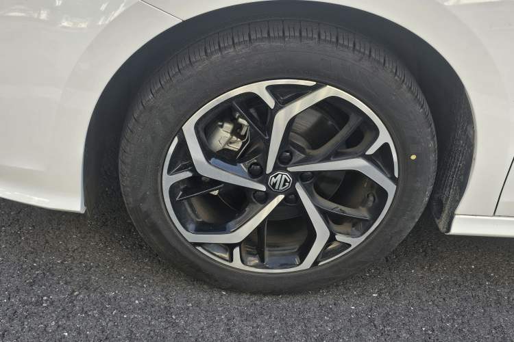 Used MG 5 2025 300TGI Global Flagship Edition Left Front Wheel Hub