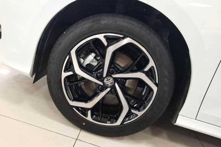 Used MG 5 2025 300TGI Global Flagship Edition Left Front Wheel Hub