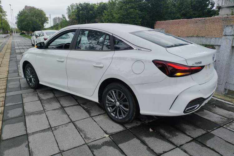 Used MG 5 2025 180 DVVT Global First Edition Left Side