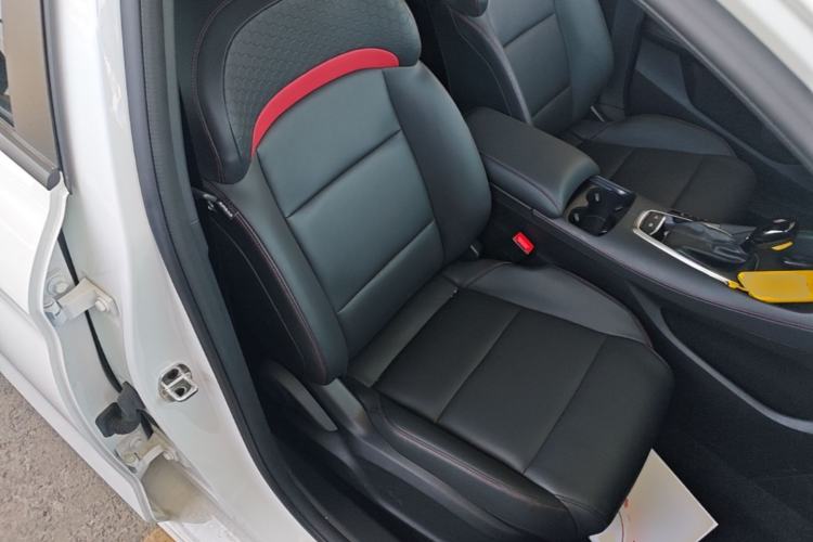 Used MG 5 2025 180 DVVT Global Luxury Edition Right Front Seat
