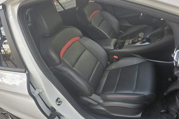 Used MG 5 2025 300TGI Global Flagship Edition Right Front Seat