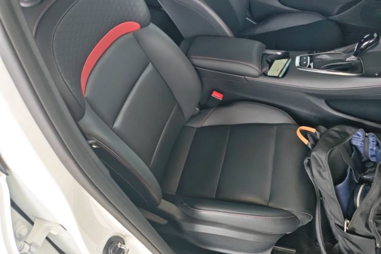 Used MG 5 2025 180 DVVT Global Luxury Edition Right Front Seat