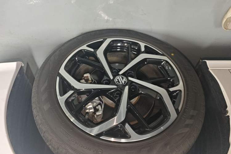 Used MG 5 2025 300TGI Global Flagship Edition Right Rear Wheel Hub