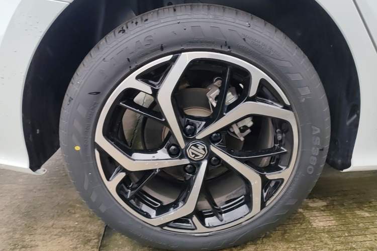 Used MG 5 2025 300TGI Global Flagship Edition Right Rear Wheel Hub