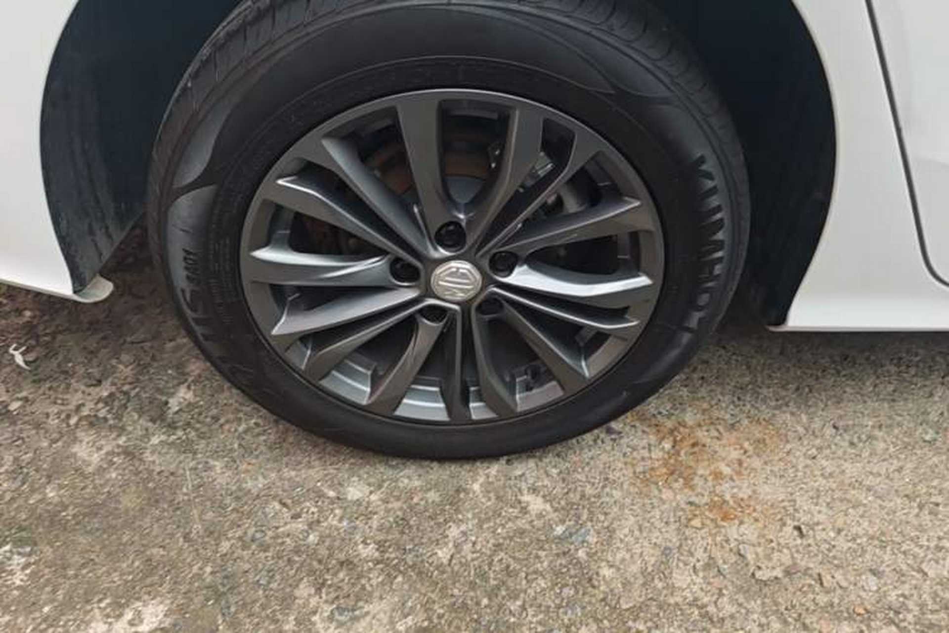 Used MG 5 2025 180 DVVT Global Luxury Edition Right Rear Wheel Hub