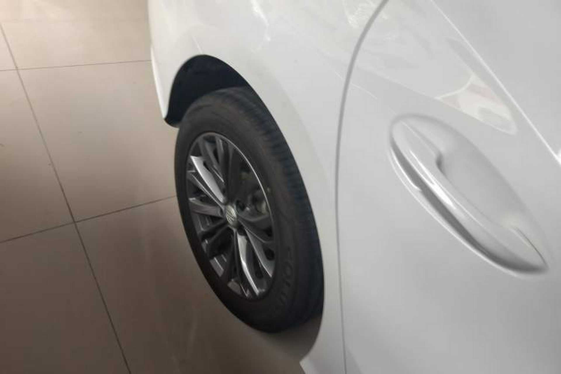 Used MG 5 2025 180 DVVT Global Luxury Edition Right Rear Wheel Hub