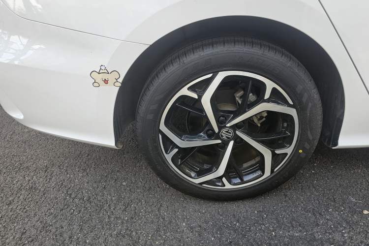 Used MG 5 2025 300TGI Global Flagship Edition Right Rear Wheel Hub