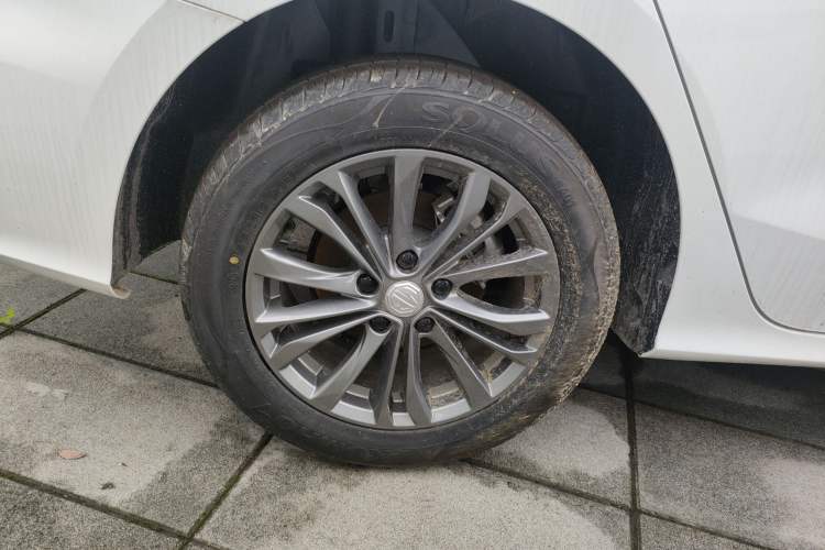 Used MG 5 2025 180 DVVT Global First Edition Right Rear Wheel Hub