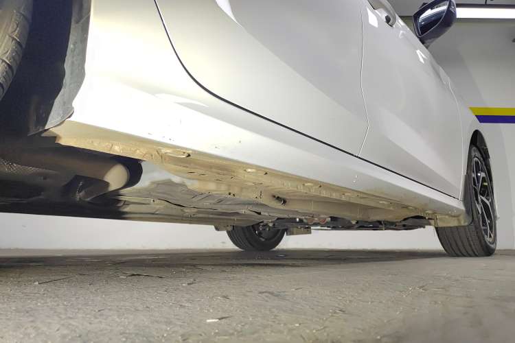 Used MG 5 2025 300TGI Global Flagship Edition Right Side Sill