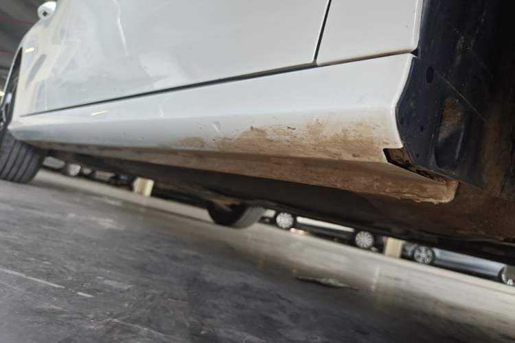 Used MG 5 2025 300TGI Global Flagship Edition Right Side Sill