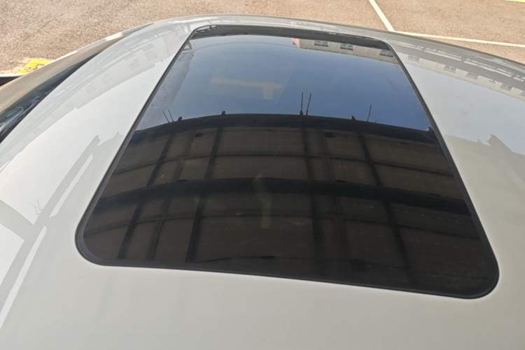 Used MG 5 2025 180 DVVT Global Luxury Edition Roof