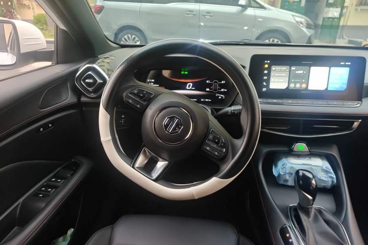Used MG 5 2025 180 DVVT Global First Edition Steering Wheel