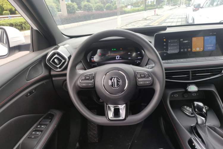Used MG 5 2025 180 DVVT Global First Edition Steering Wheel