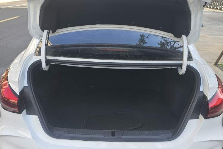 Used MG 5 2025 300TGI Global Flagship Edition Trunk