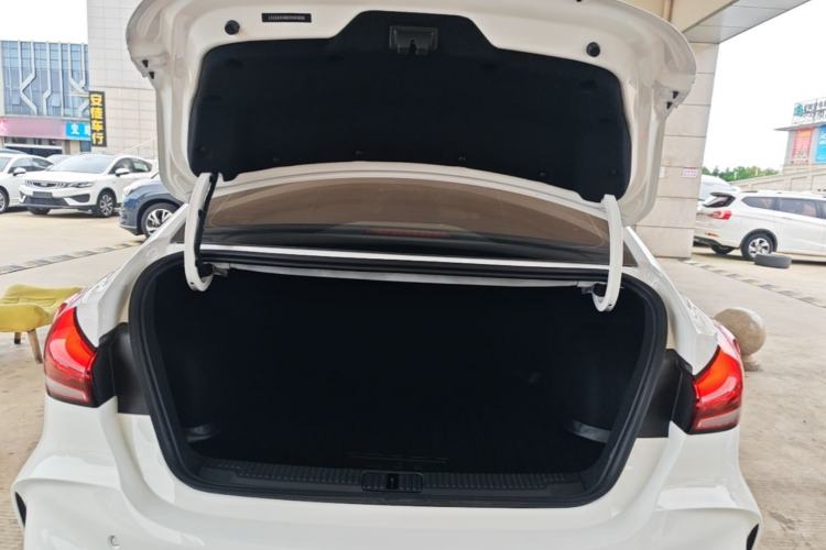 Used MG 5 2025 180 DVVT Global Luxury Edition Trunk