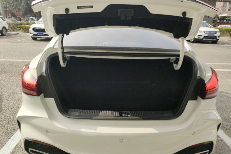 Used MG 5 2025 180 DVVT Global Luxury Edition Trunk
