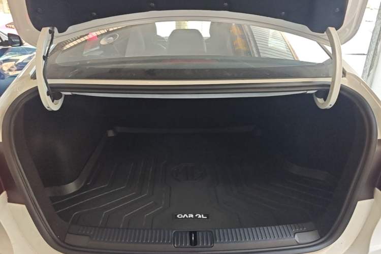 Used MG 5 2025 300TGI Global Flagship Edition Trunk
