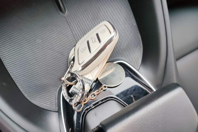 Used MG 5 2025 300TGI Global Flagship Edition Vehicle Key