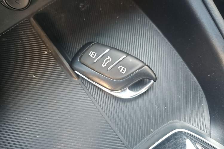 Used MG 5 2025 300TGI Global Flagship Edition Vehicle Key