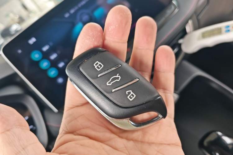 Used MG 5 2025 180 DVVT Global Luxury Edition Vehicle Key