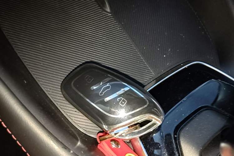 Used MG 5 2025 300TGI Global Flagship Edition Vehicle Key