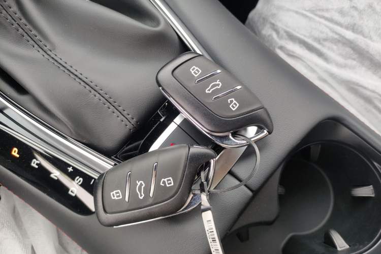 Used MG 5 2025 180 DVVT Global First Edition Vehicle Key