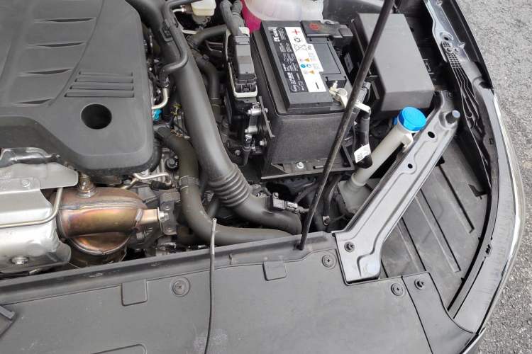 Used MG 5 2026 Model 300DVVT Global Flagship MAX Edition Engine Bay Left