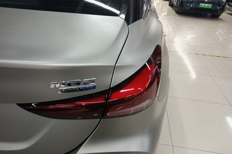 Used MG 5 2026 Model 300DVVT Global Flagship Edition Exterior 6