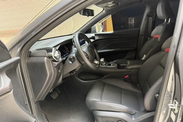 Used MG 5 2026 Model 300DVVT Global Flagship Edition Interior 2