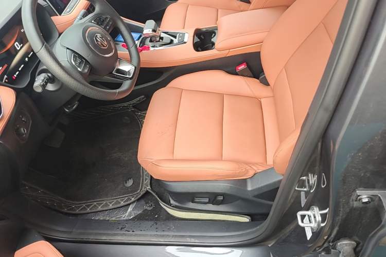 Used MG 5 2026 Model 300DVVT Global Flagship MAX Edition Left Front Seat