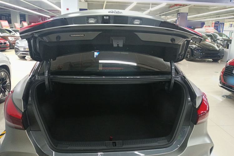 Used MG 5 2026 Model 300DVVT Global Flagship Edition Trunk
