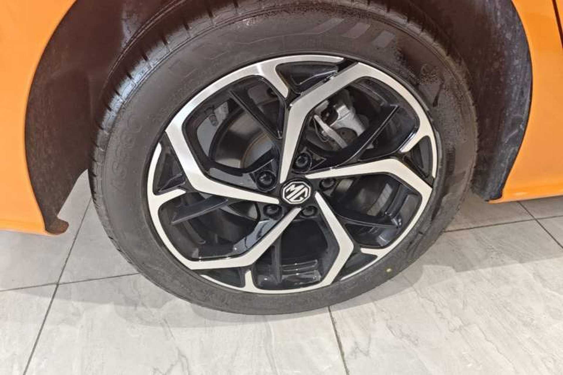 Used MG 5 2026 Model 300DVVT Global Flagship MAX Edition Right Rear Wheel Hub